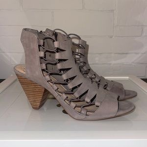 Vince Camuto Sandals/ Heels
